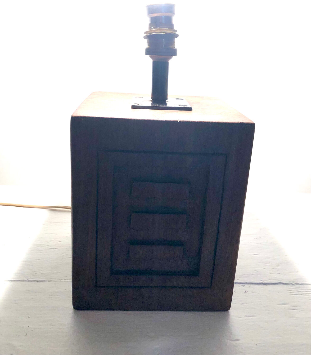 Brutalist folk art lamp base in teak from the 40s/50s.