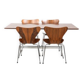 Arne Jacobsen Shaker Table and Series 7 Chairs 1960s