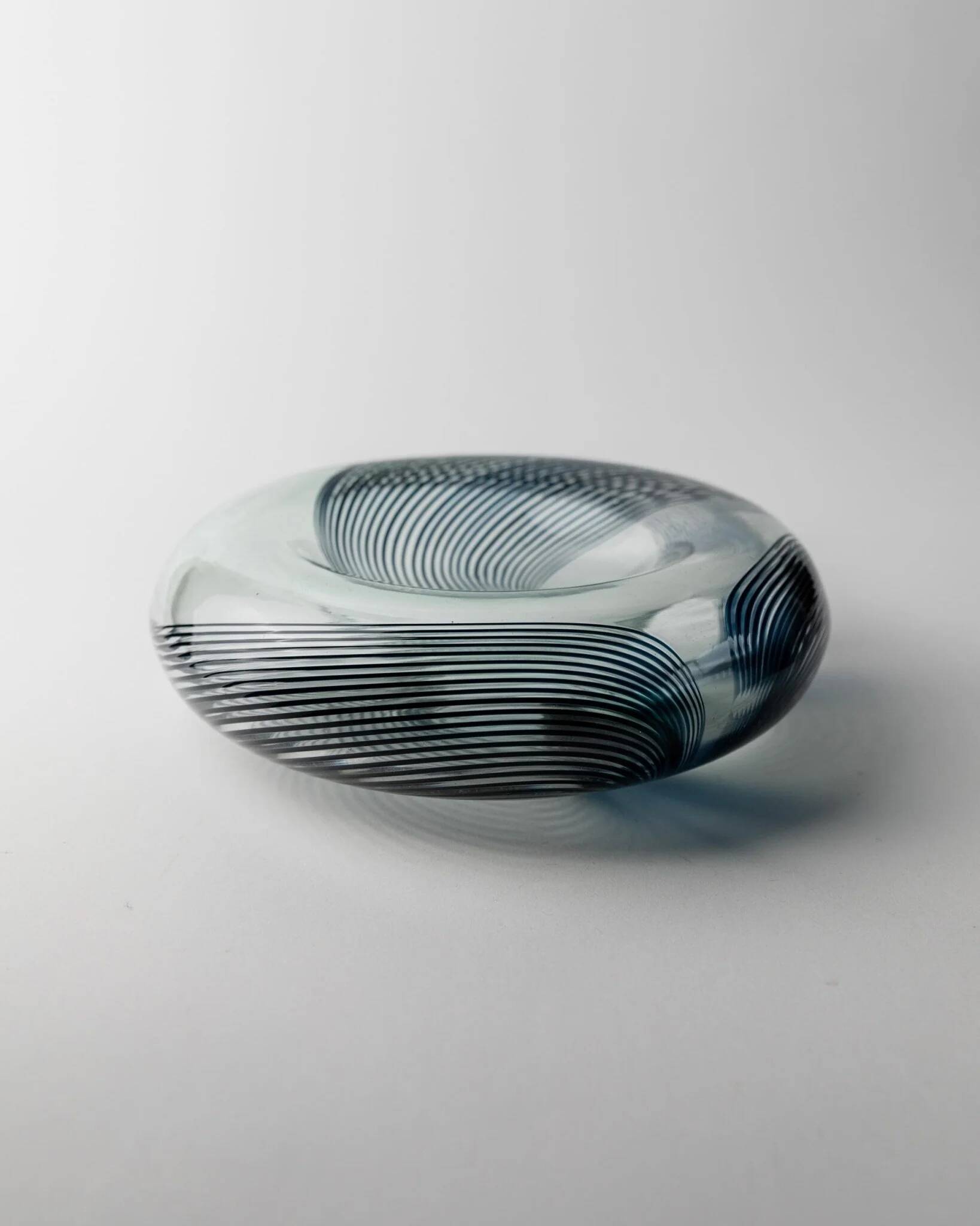 Vintage Murano glass bowl - filigree glass, twisted striped pattern, bluish - Italy 1970s