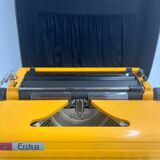 Machine à écrire ERIKA Modèle Daro Jaune Vintage