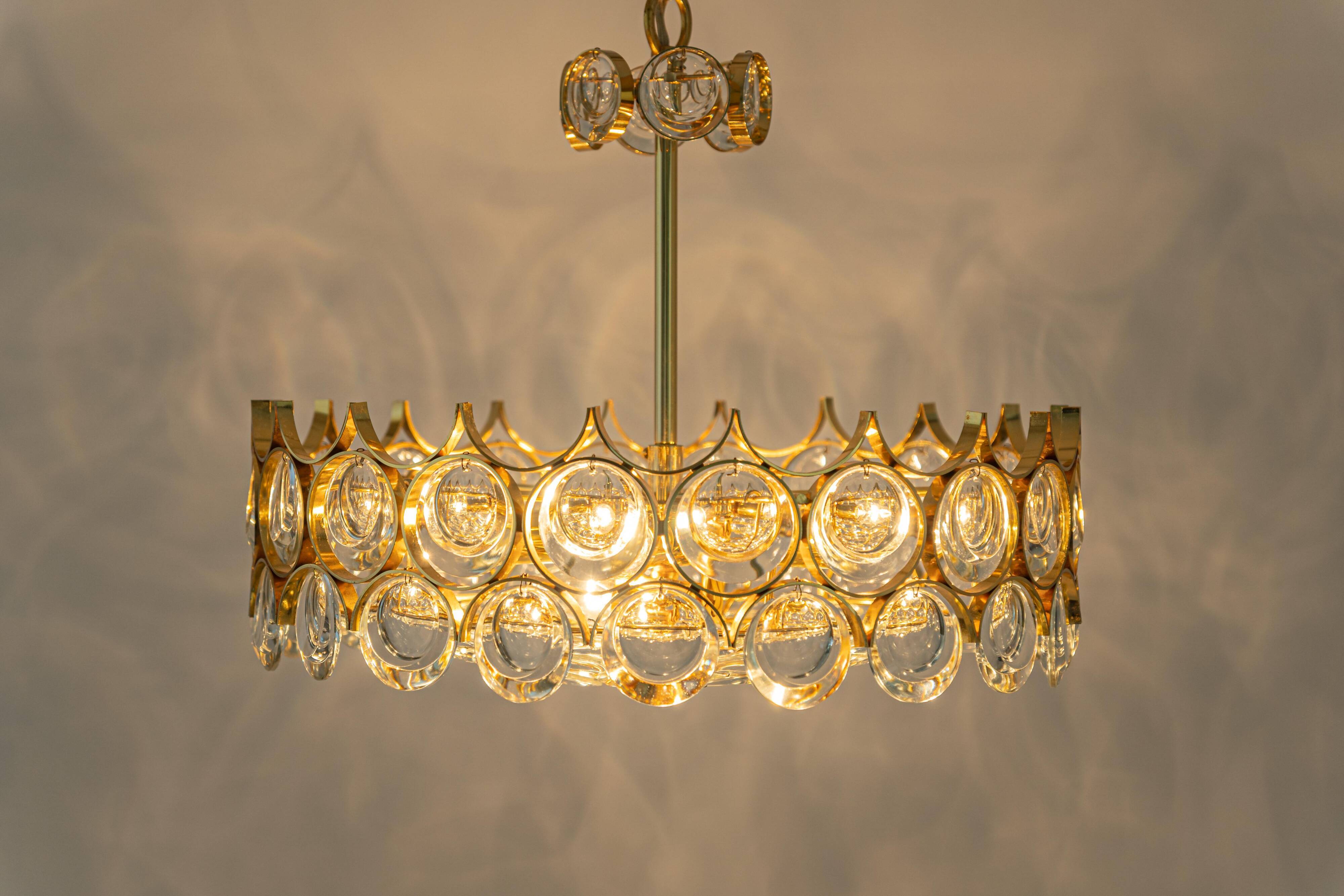 Brass and crystal chandelier designed by Sciolari for Palwa, Germany, 1970s.