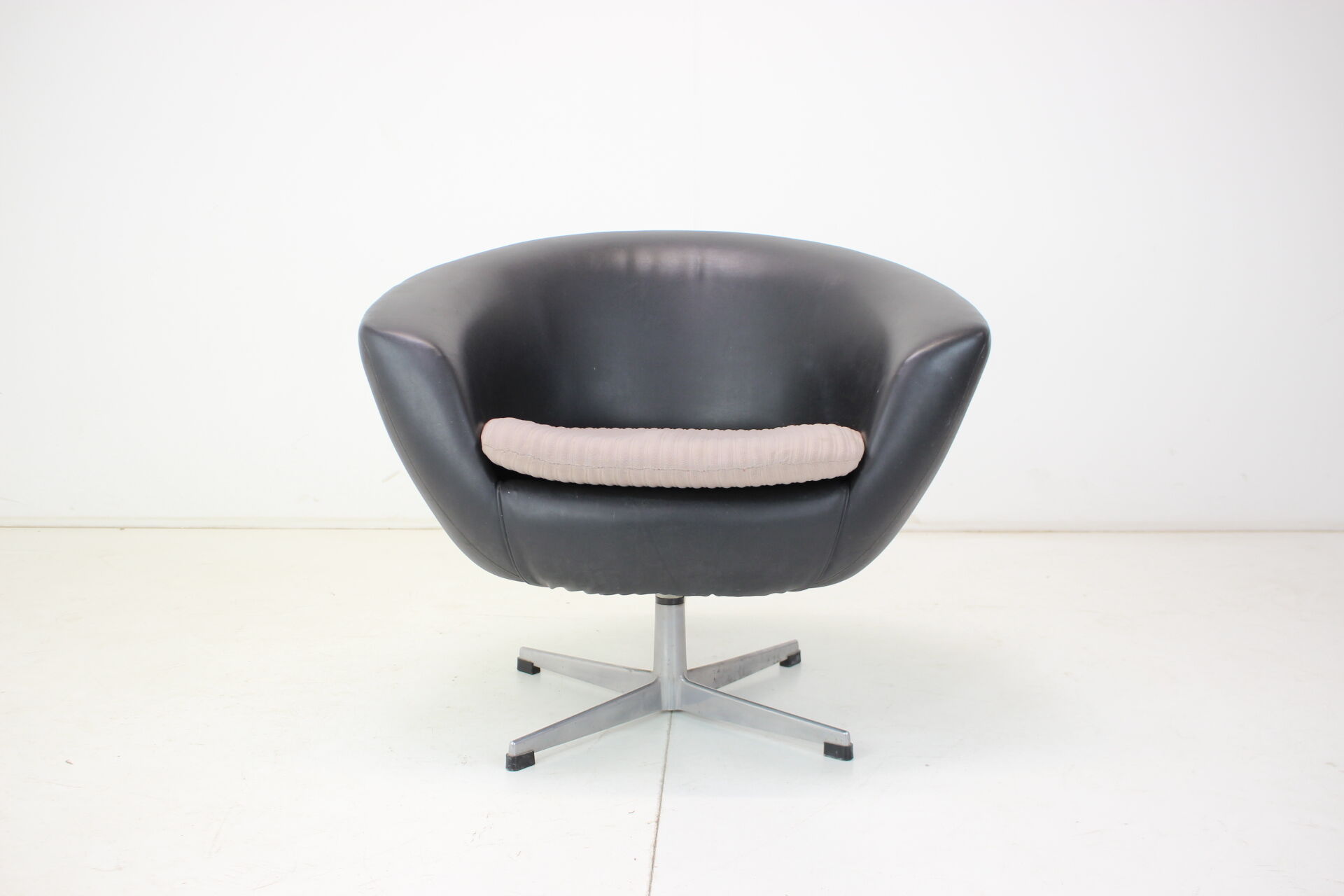 Swivel Chair, 1970s Cechoslovakia