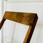 Deux chaises pliantes en bois vintage, vers 1960