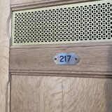 Solid oak cloakroom with 2 doors