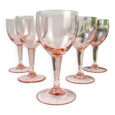 5 verres à vin rouge vintage en verre rose à facettes – années 1950 – élégance française