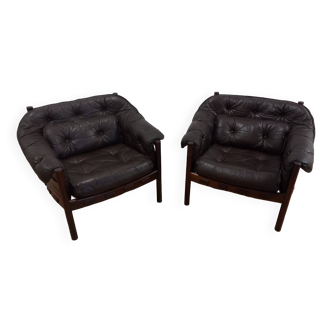 Paire de fauteuils par Arne Norell Suède années 1960