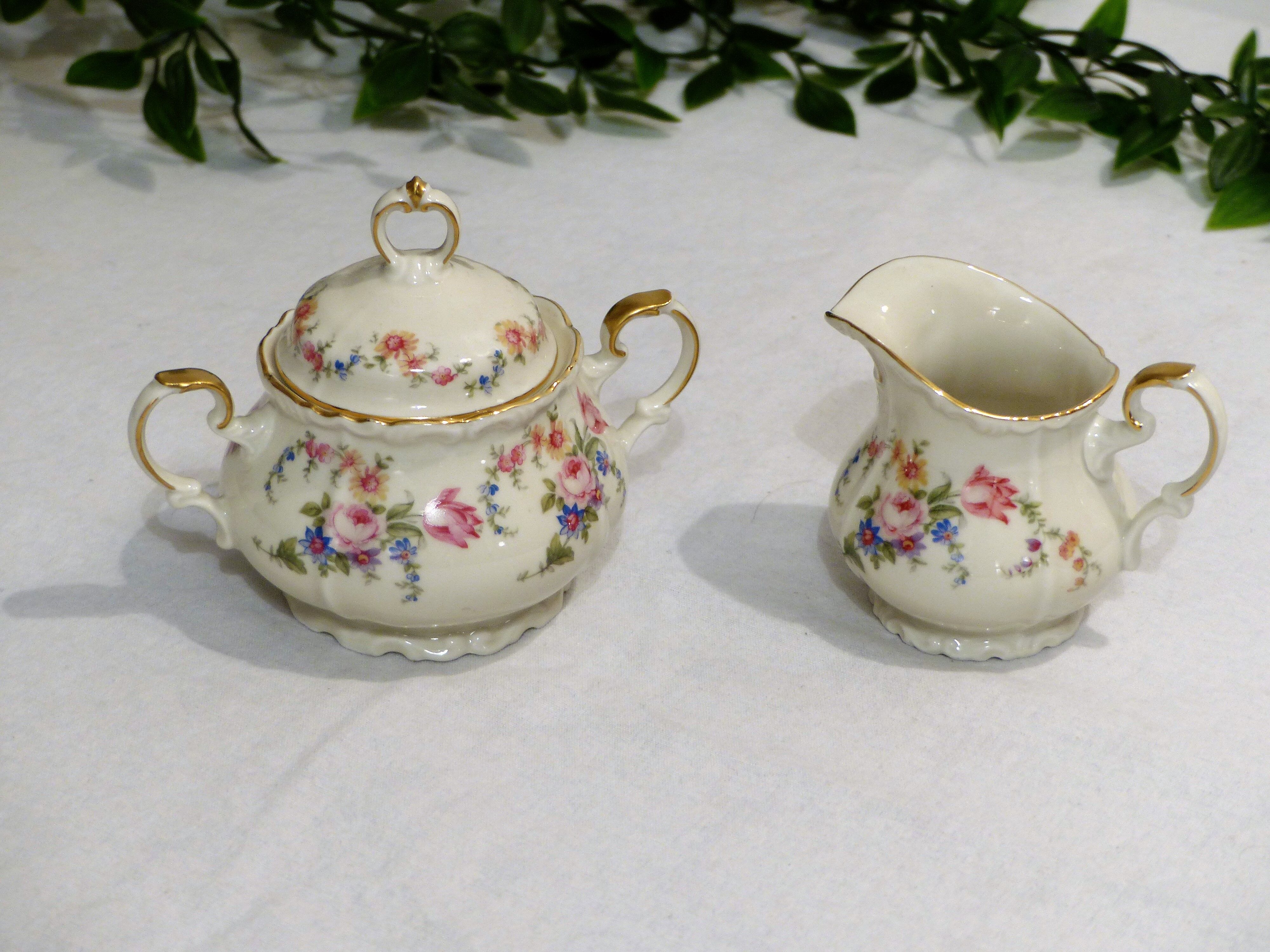 Bavaria sweetener and milk jug