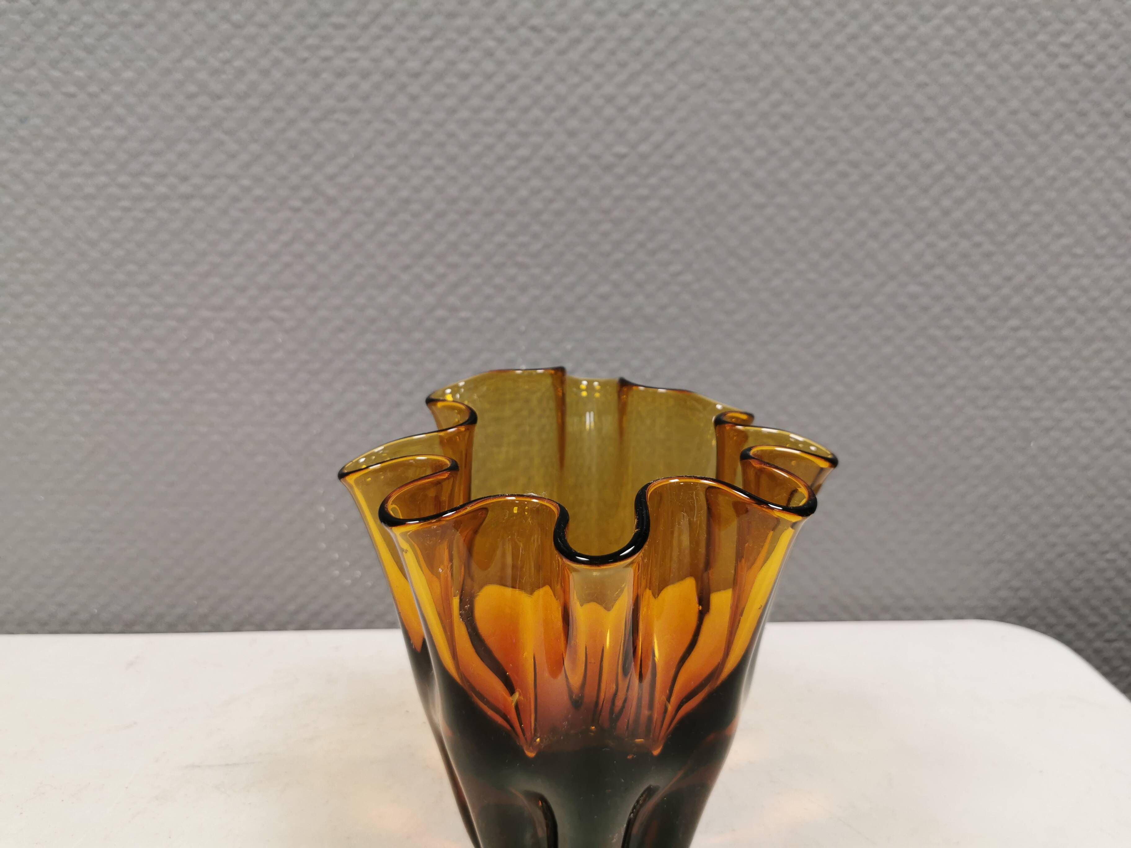 Beautiful ‘folded’ vase in amber-coloured glass. 1980-90s Finland