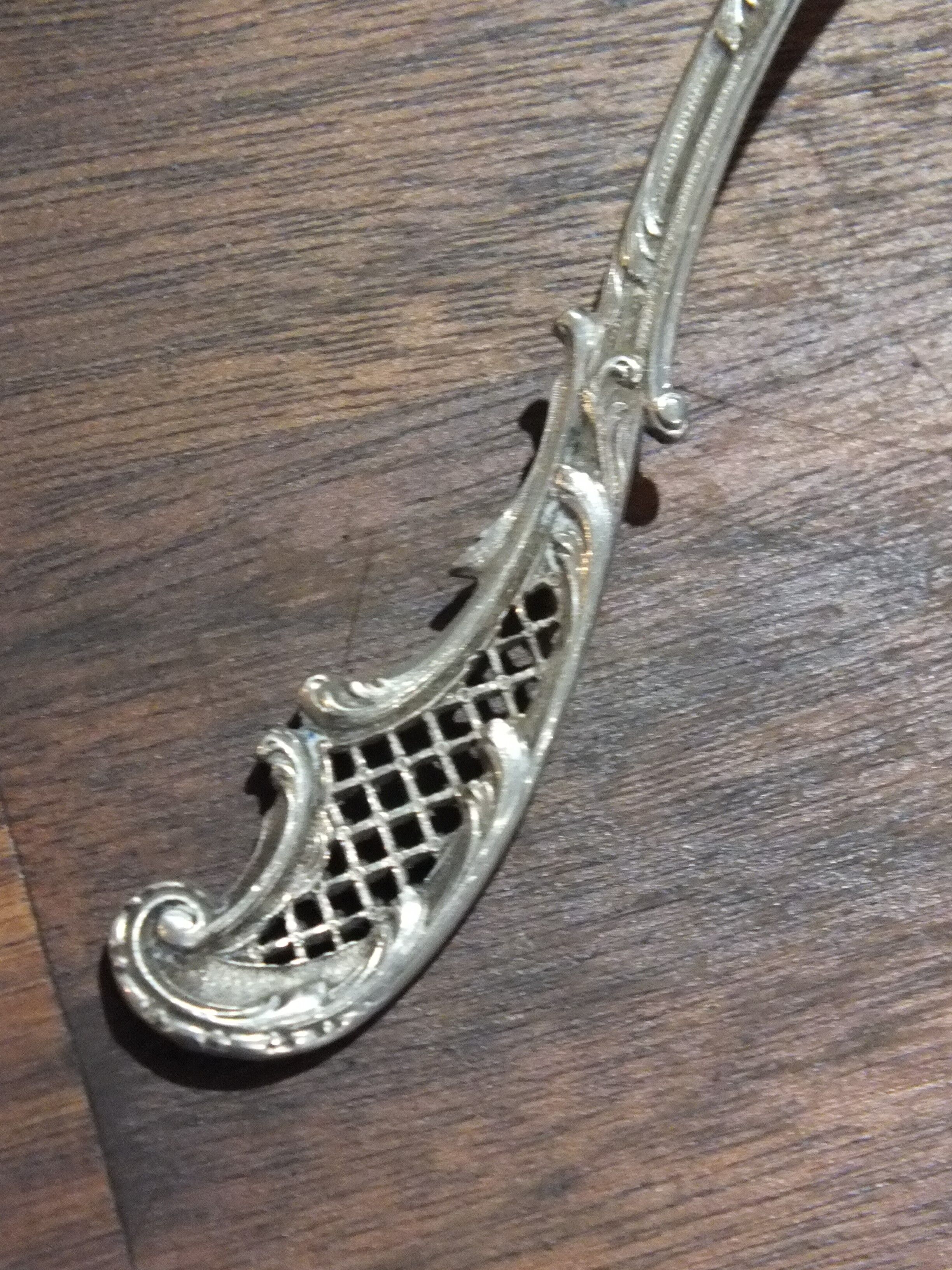 Rocaille style sprinkler in solid silver Minerva