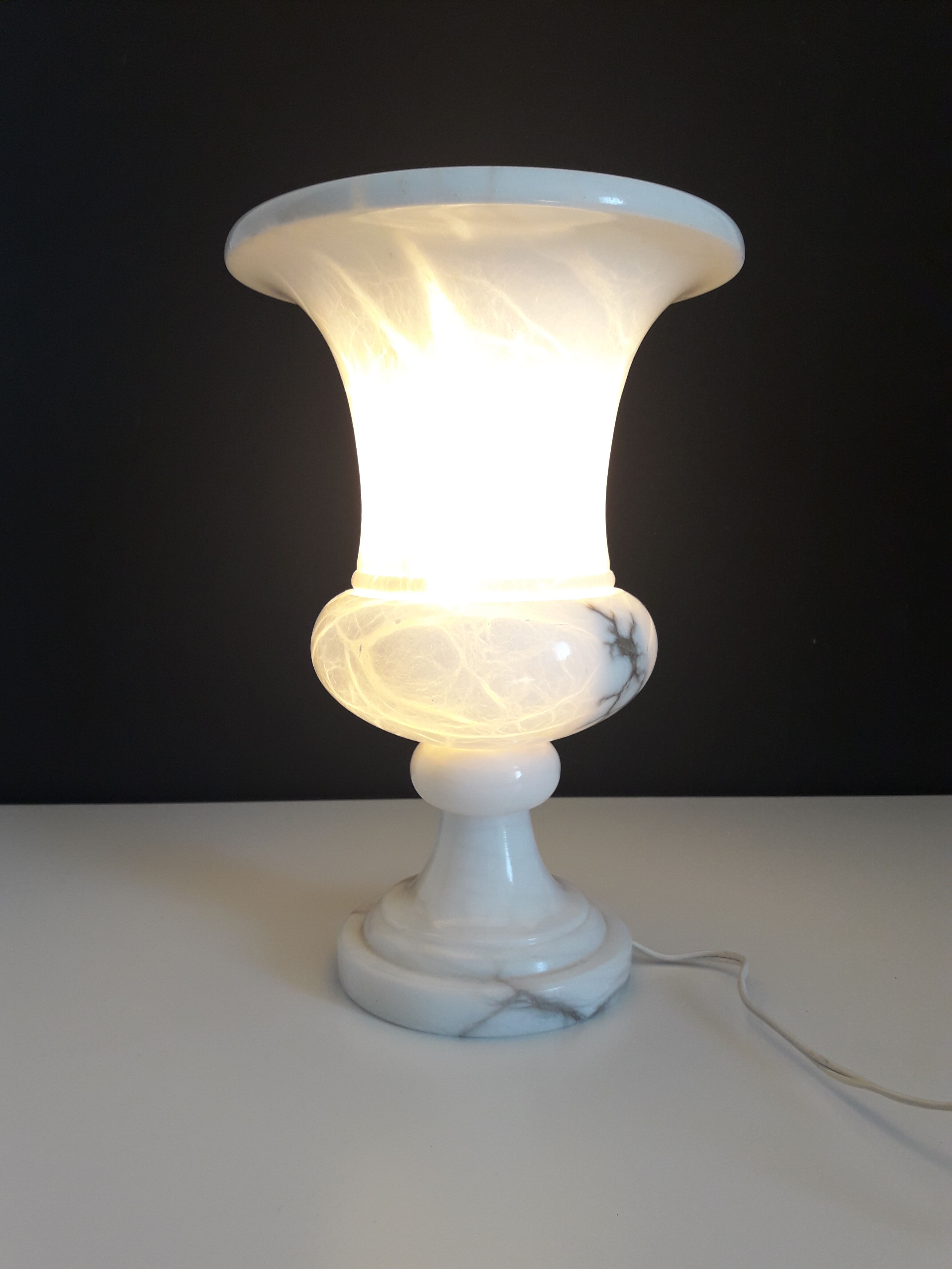 Lampe vintage albatre "Médicis"