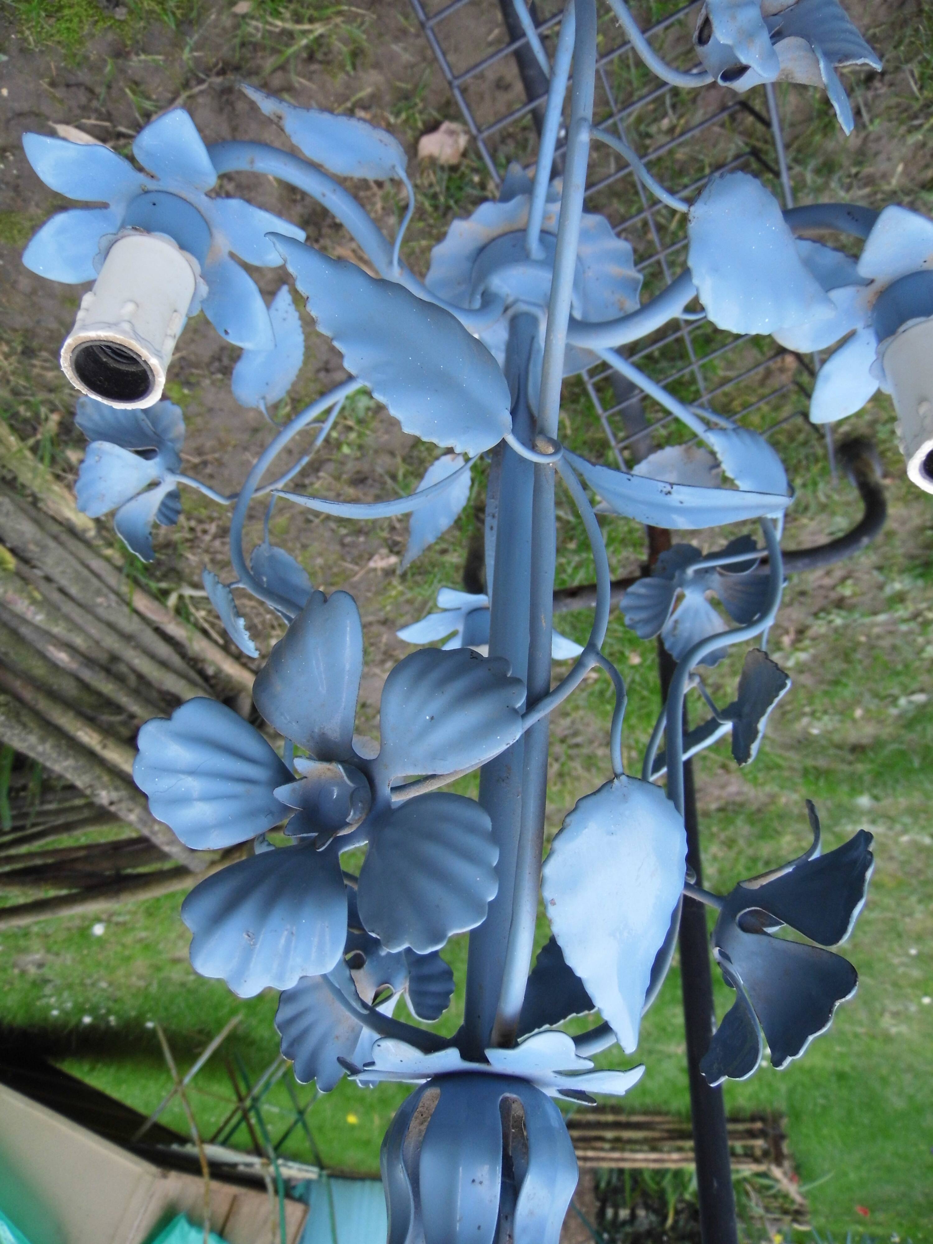 Lustre fleuri blue enamelled sheet chandelier 80s vintage