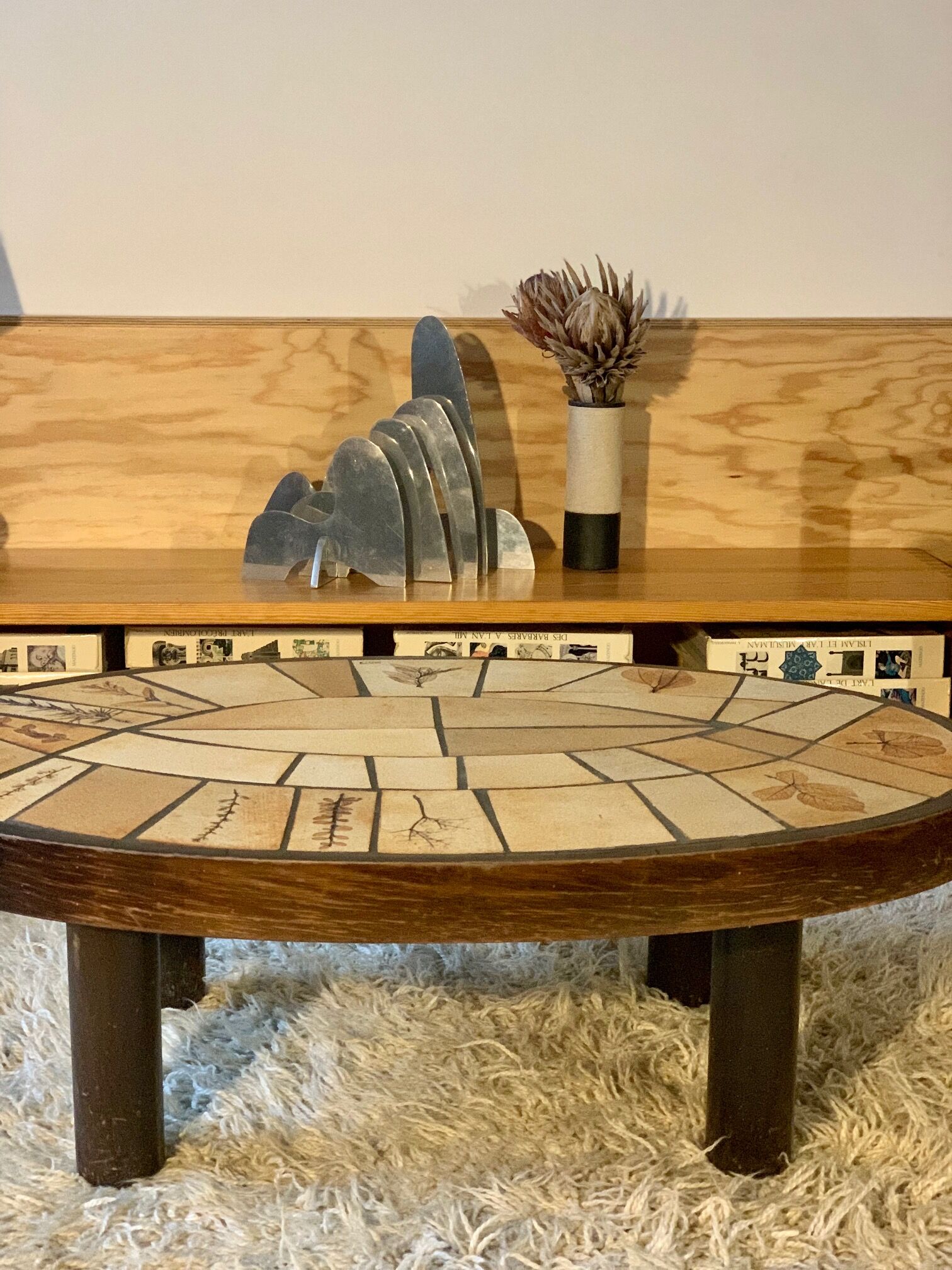 Oval coffee table Raymonde Leduc, 60s