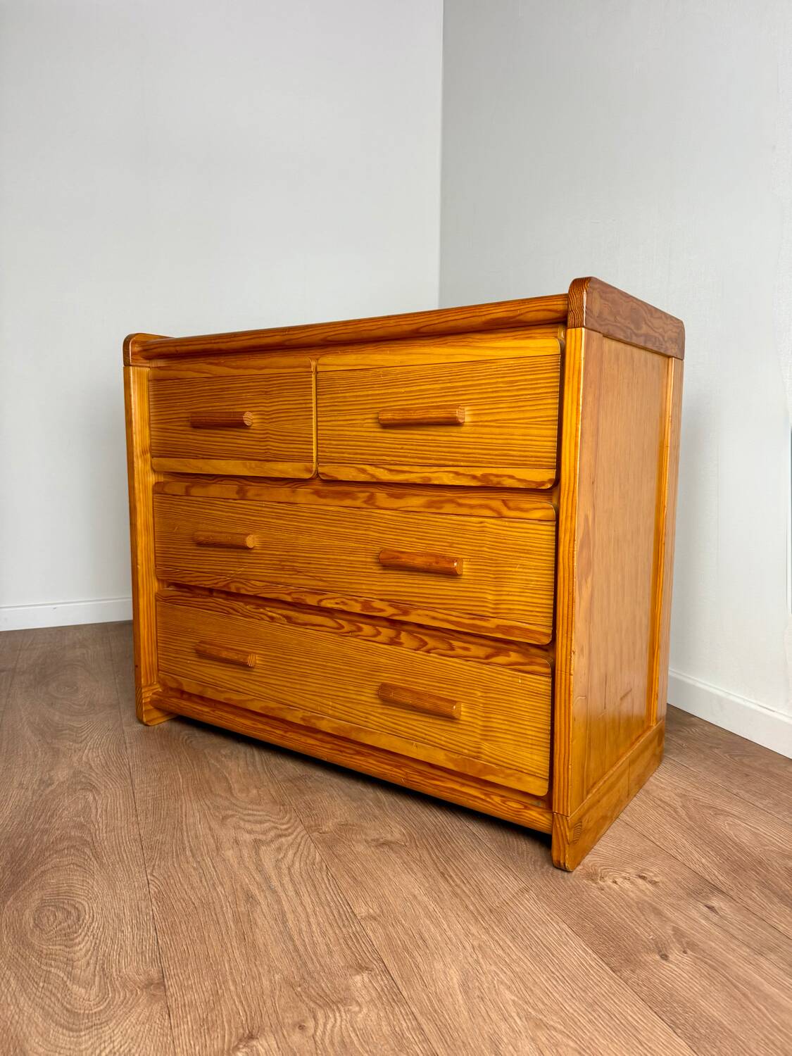 Gauthier Maison chest of drawers in solid pine, 1980s