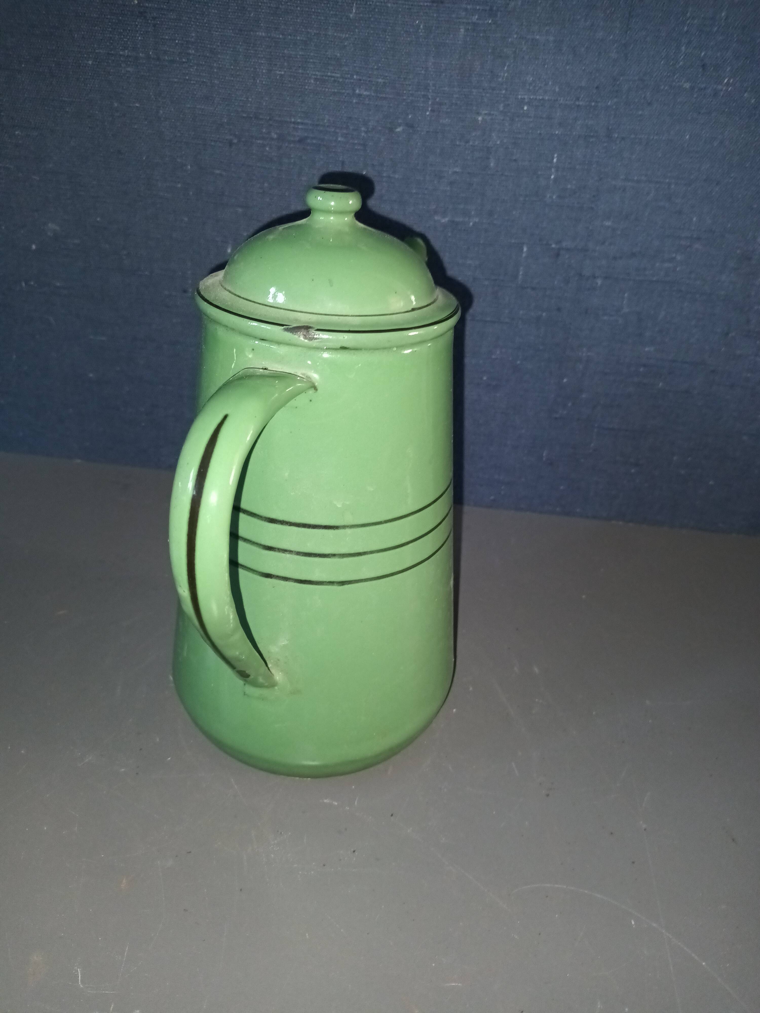 Green enameled coffee pot