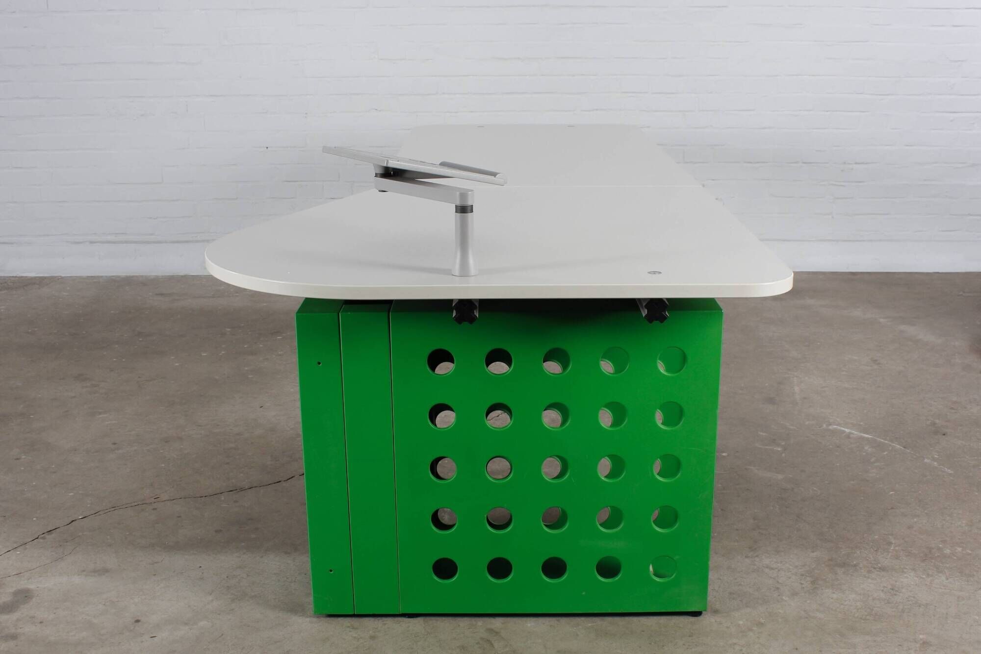 Vitra desk office table conference table Ad Hoc Citterio