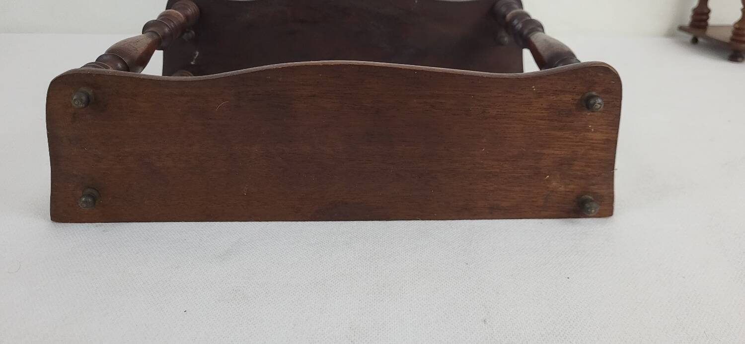 Napoleon III mahogany wall shelf