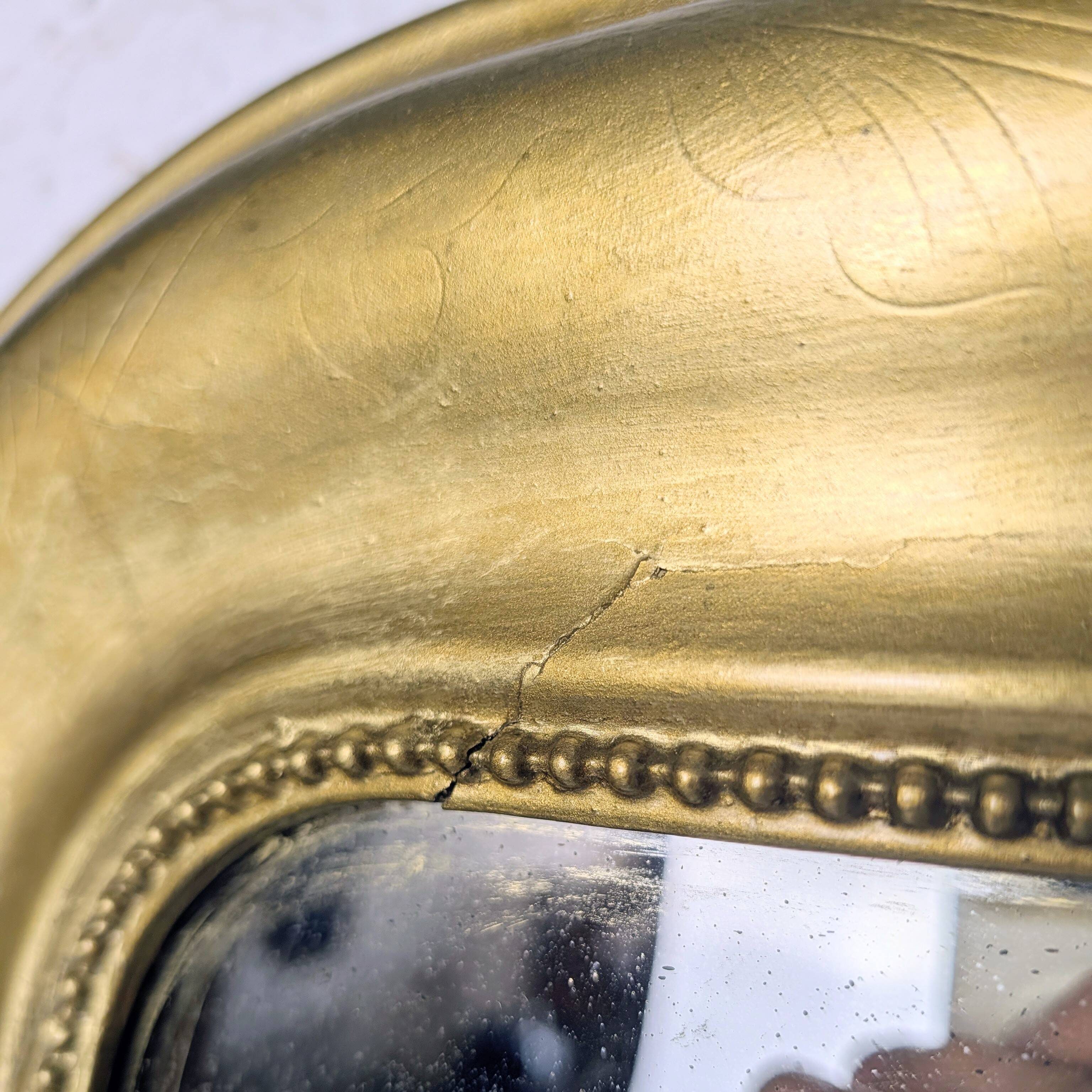 Louis-Philippe gold mirror with beaded moulding 62x92cm