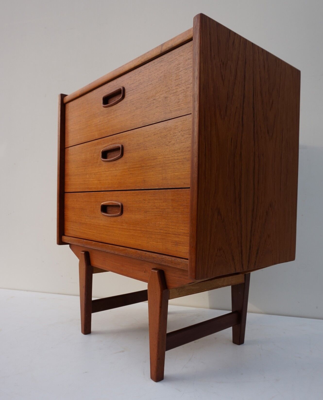 Commode vintage en teck