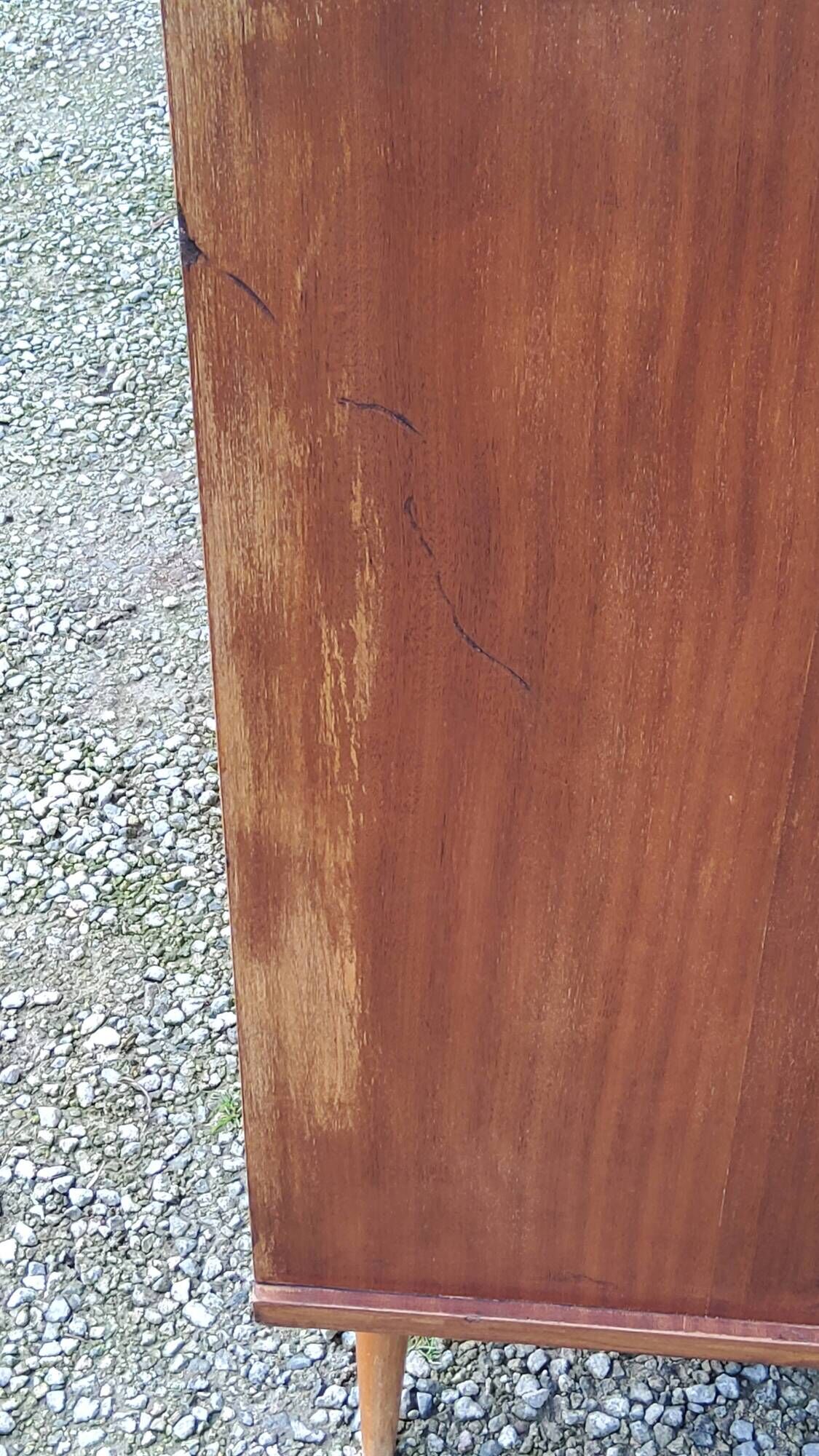 Enfilade of the 50s in oak and mahogany feet compass