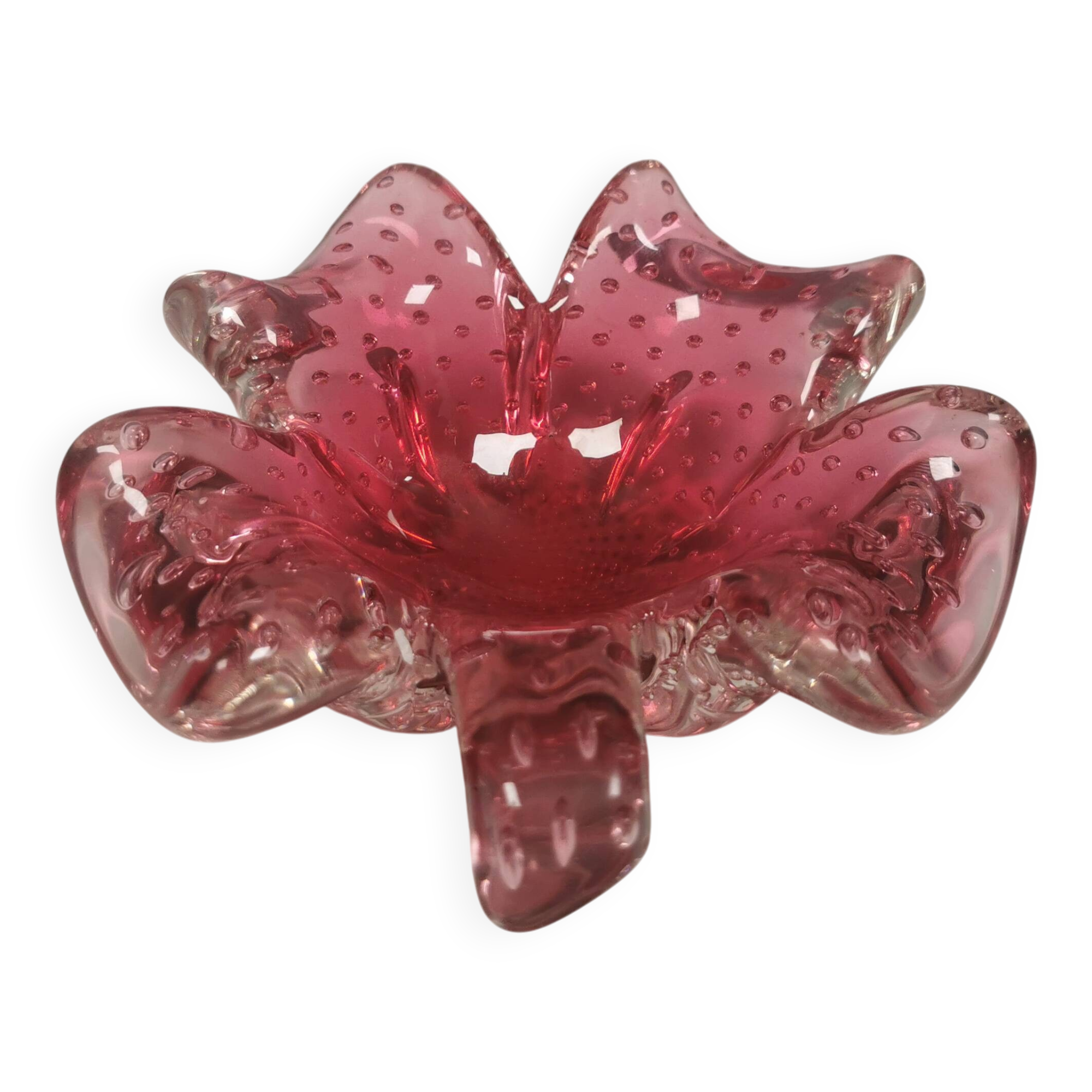 Stylish Murano glass bowl/ashtray in pink, shaped like a four-leaf clover.