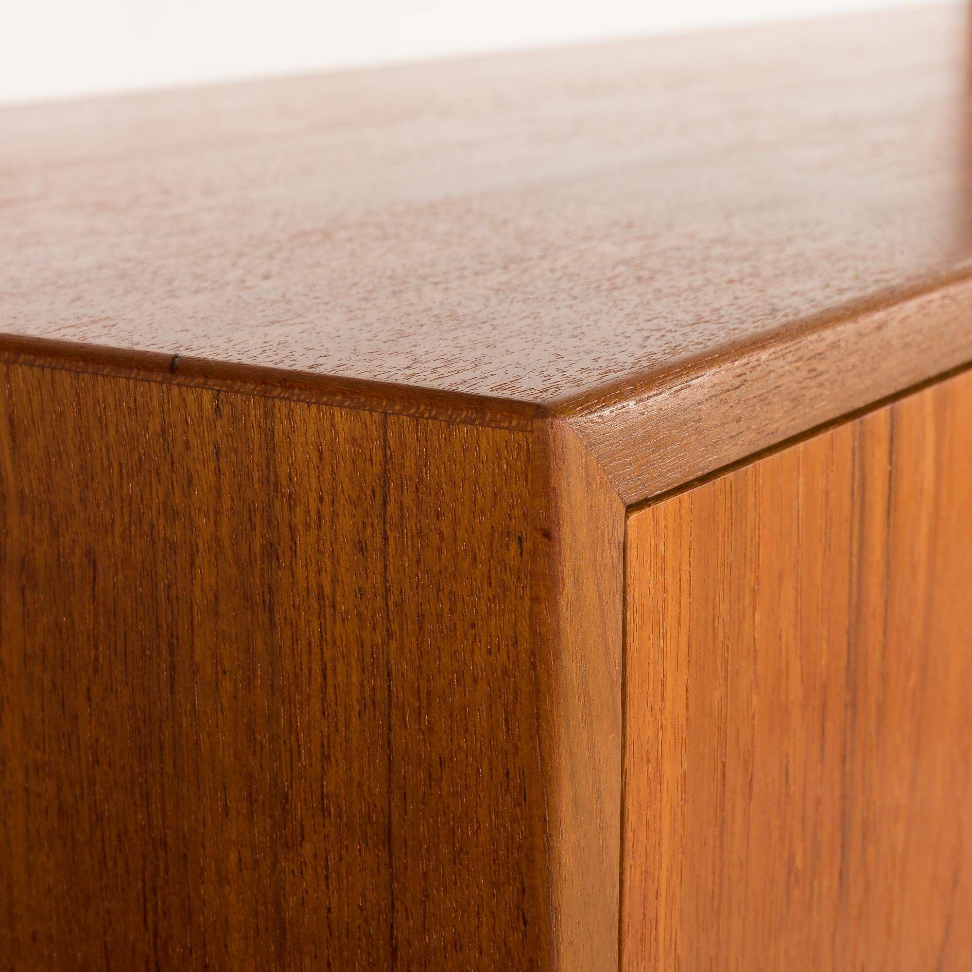 Hansen and Guldborg teak wall unit with a bar cabinet, Denmark 1950s