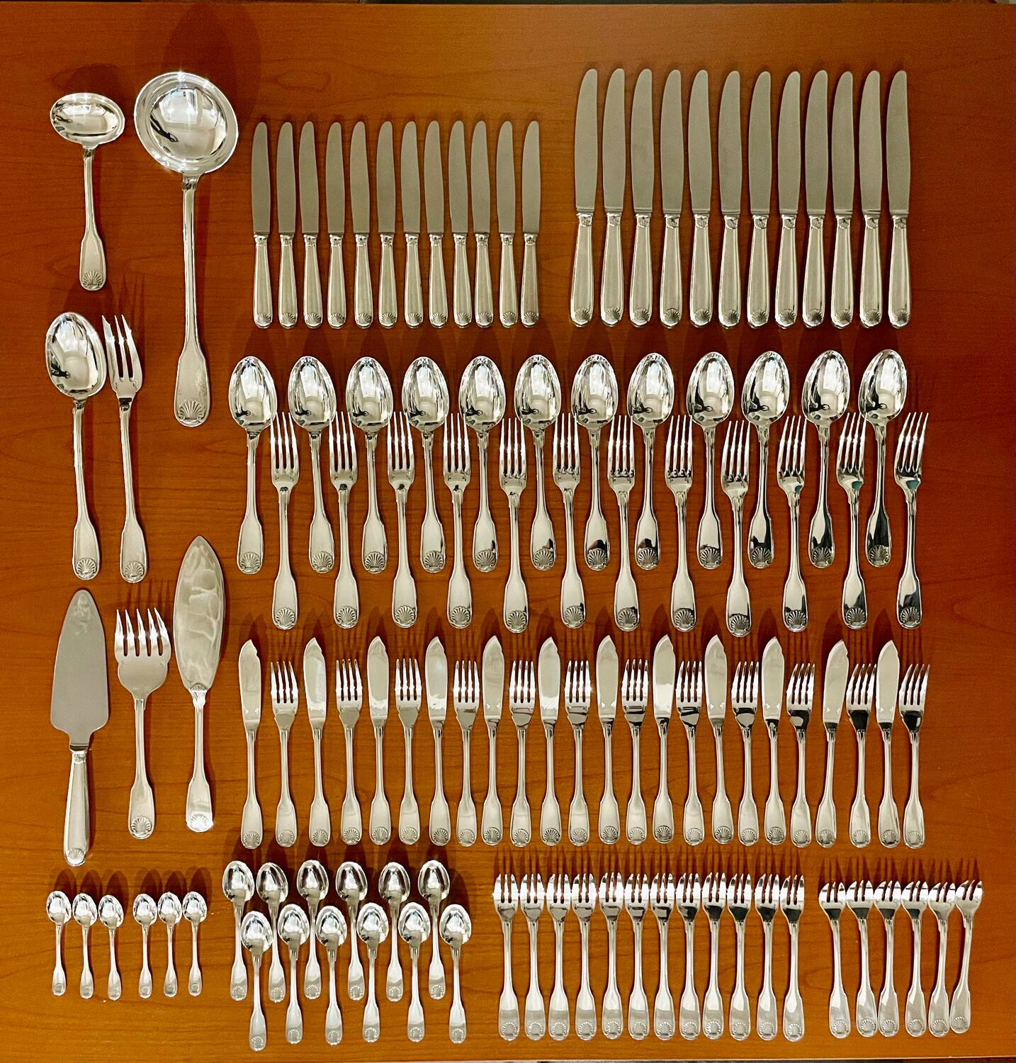 Christofle vendome cutlery set 115 pieces very good condition