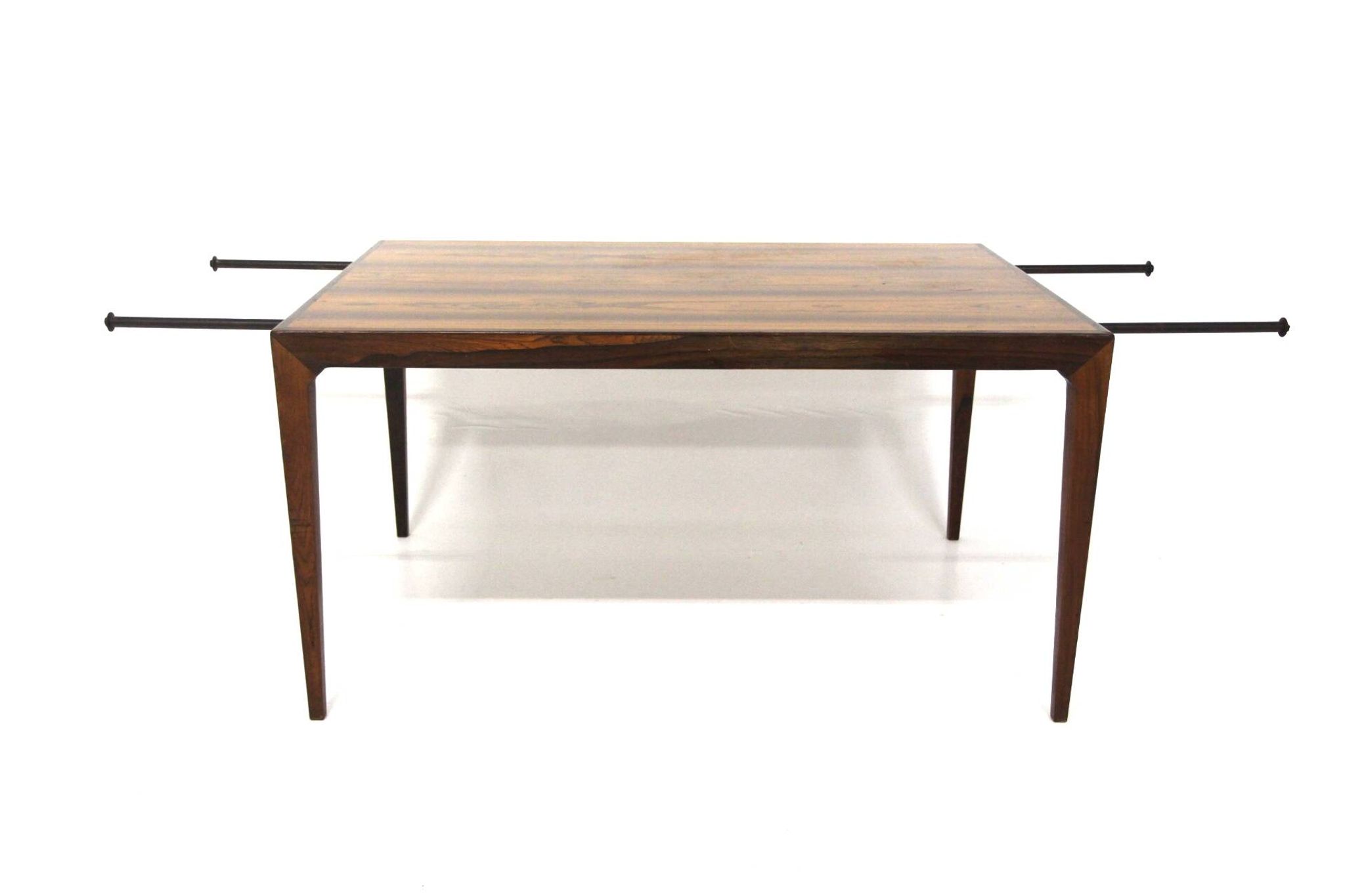 Dining table in rosewood by Poul Hundevad, Denmark, 1960.
