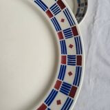 2 Vincennes earthenware dinner plates, Paris