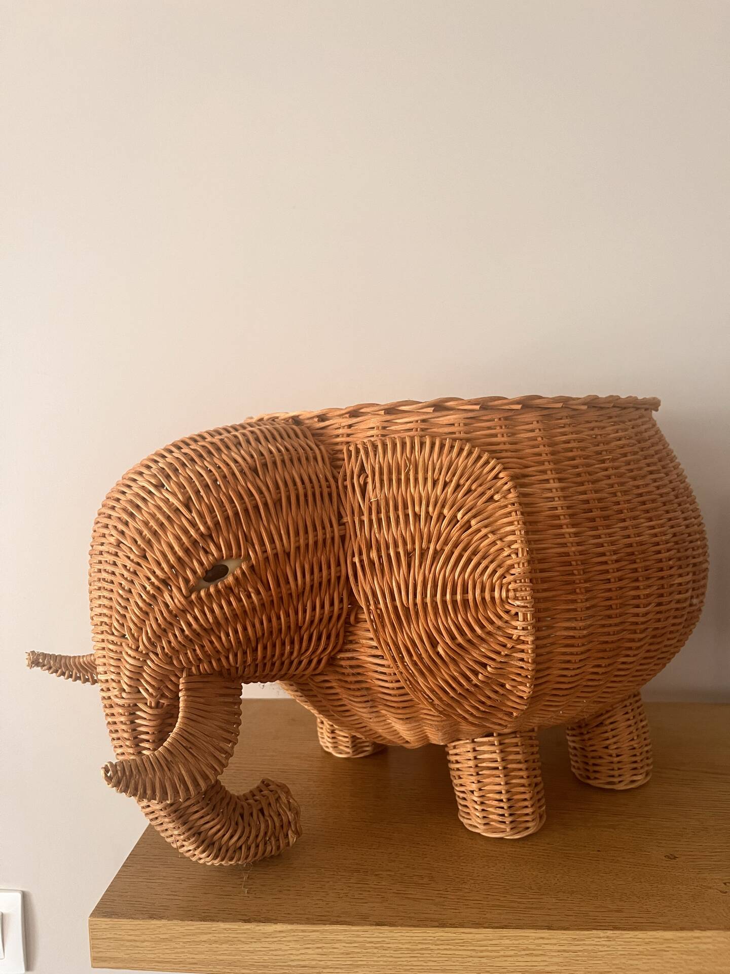 Panier éléphant en rotin