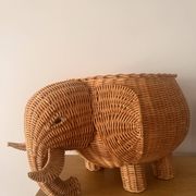 Panier éléphant en rotin