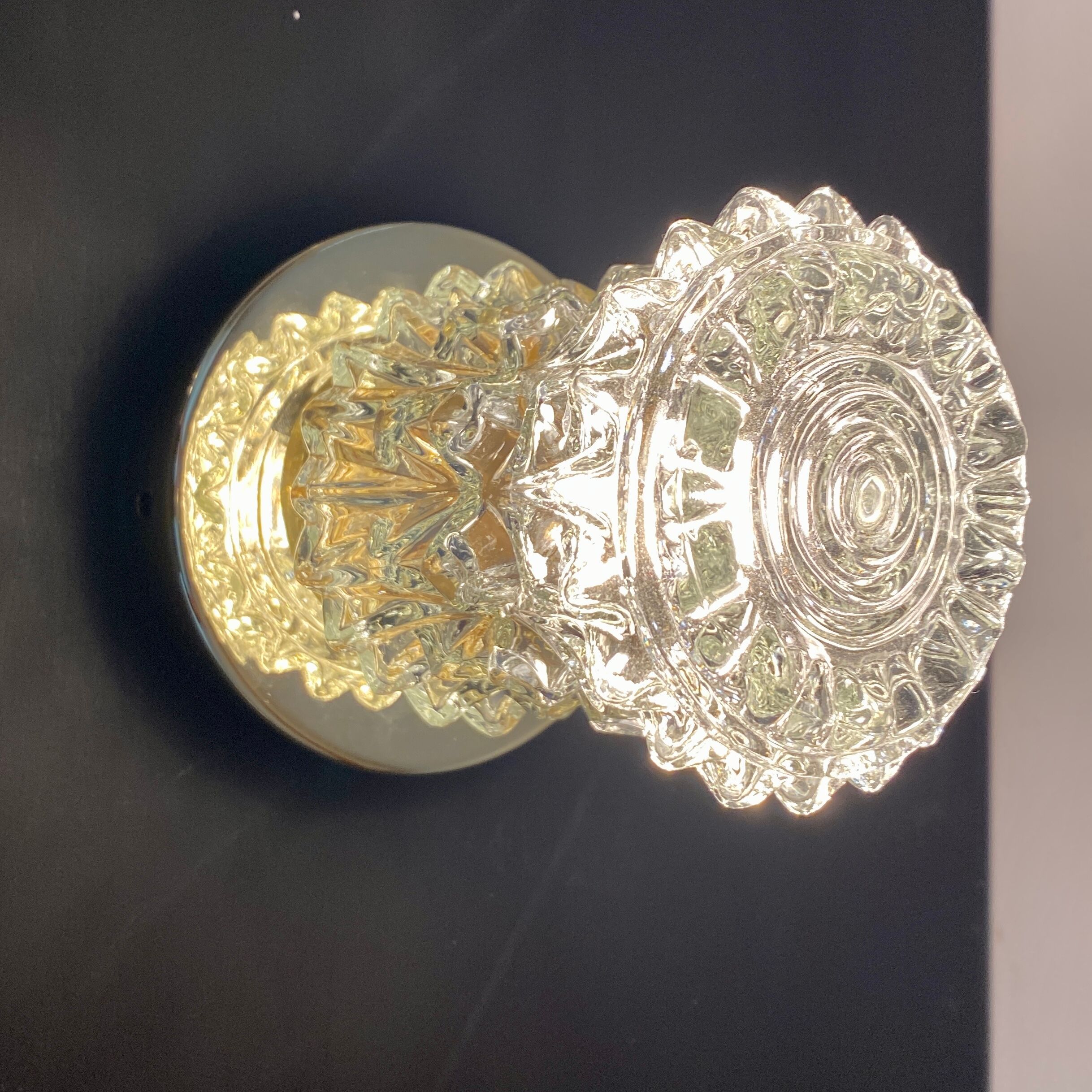 Applique plafonnier globe vintage en verre moulé