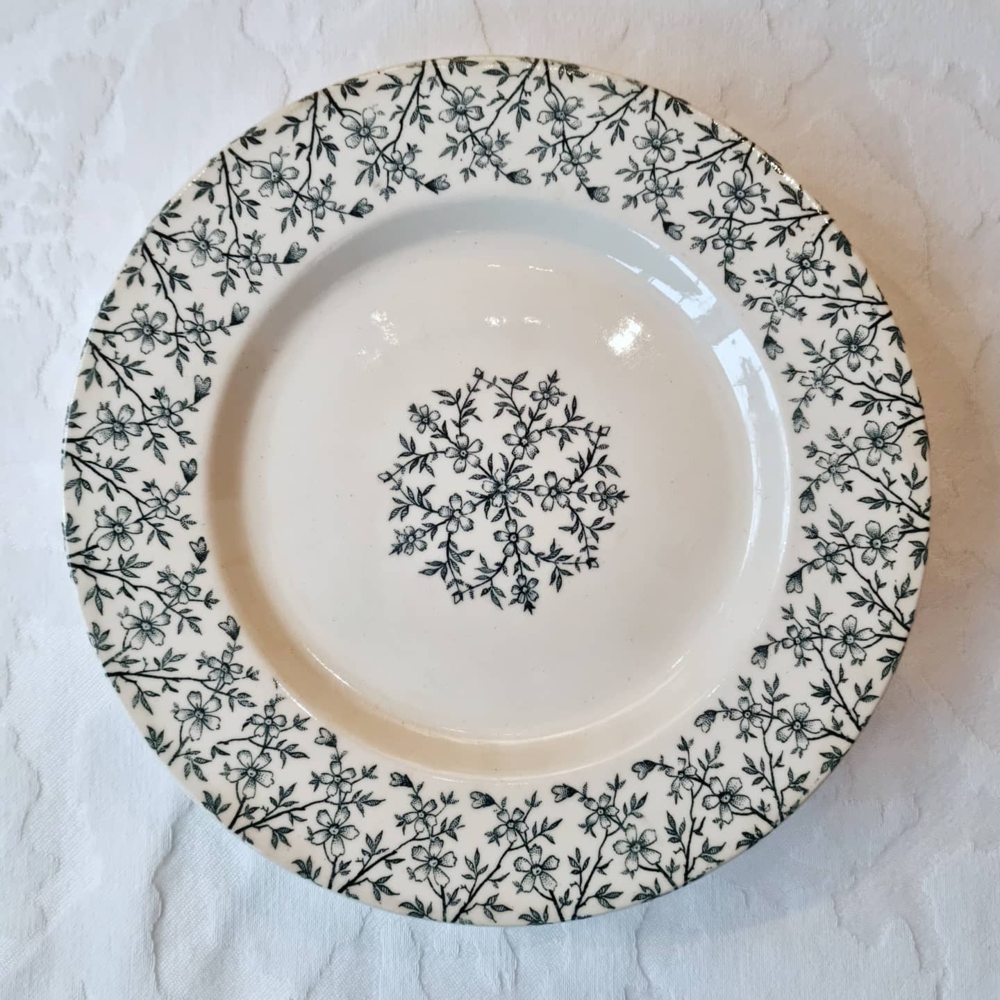 Plate pieouche Mignon de Gien