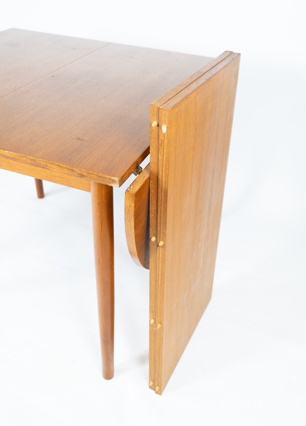Dining table in teak designed by Arne Vodder from the 1960s