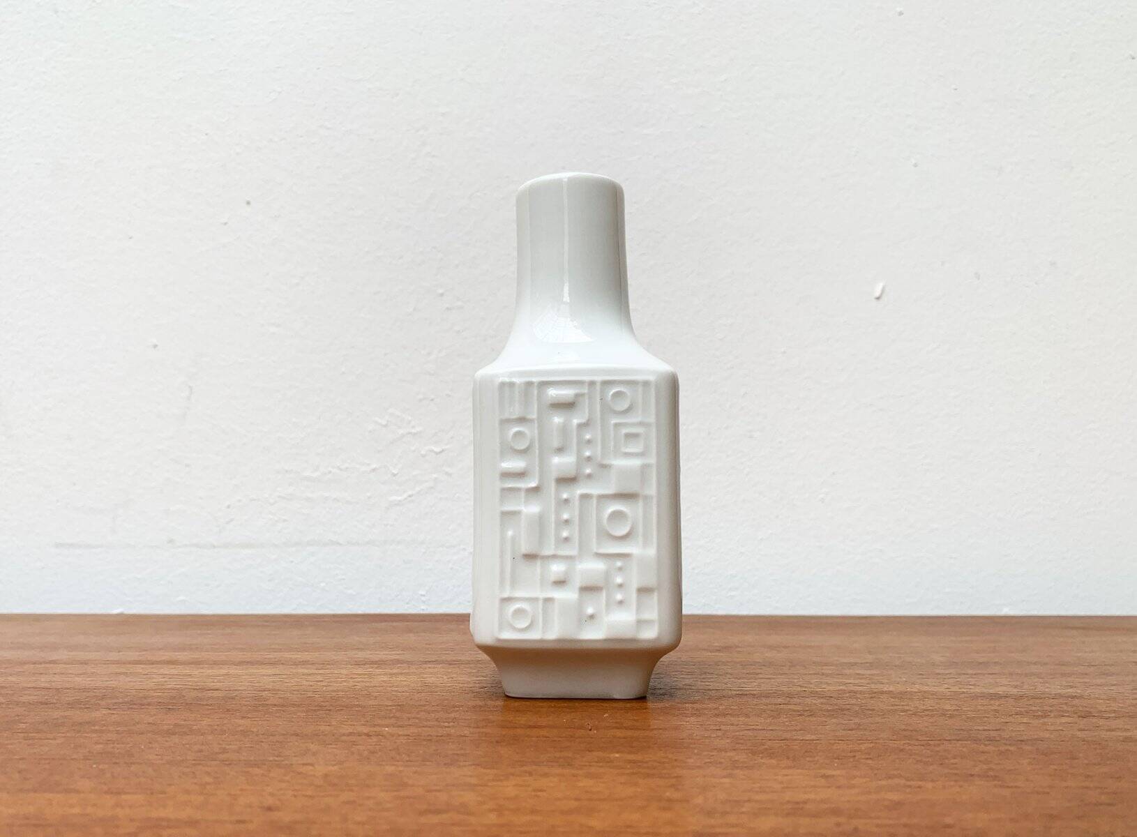 Brutalist porcelain vase from mid-century Wunsiedel Bavaria Porcelain, 1960s.