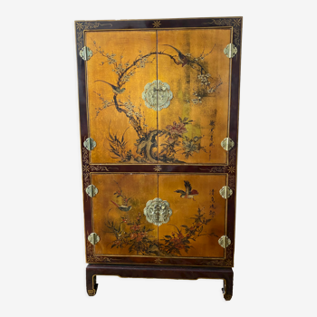 Asian Chinese lacquered sideboard furniture