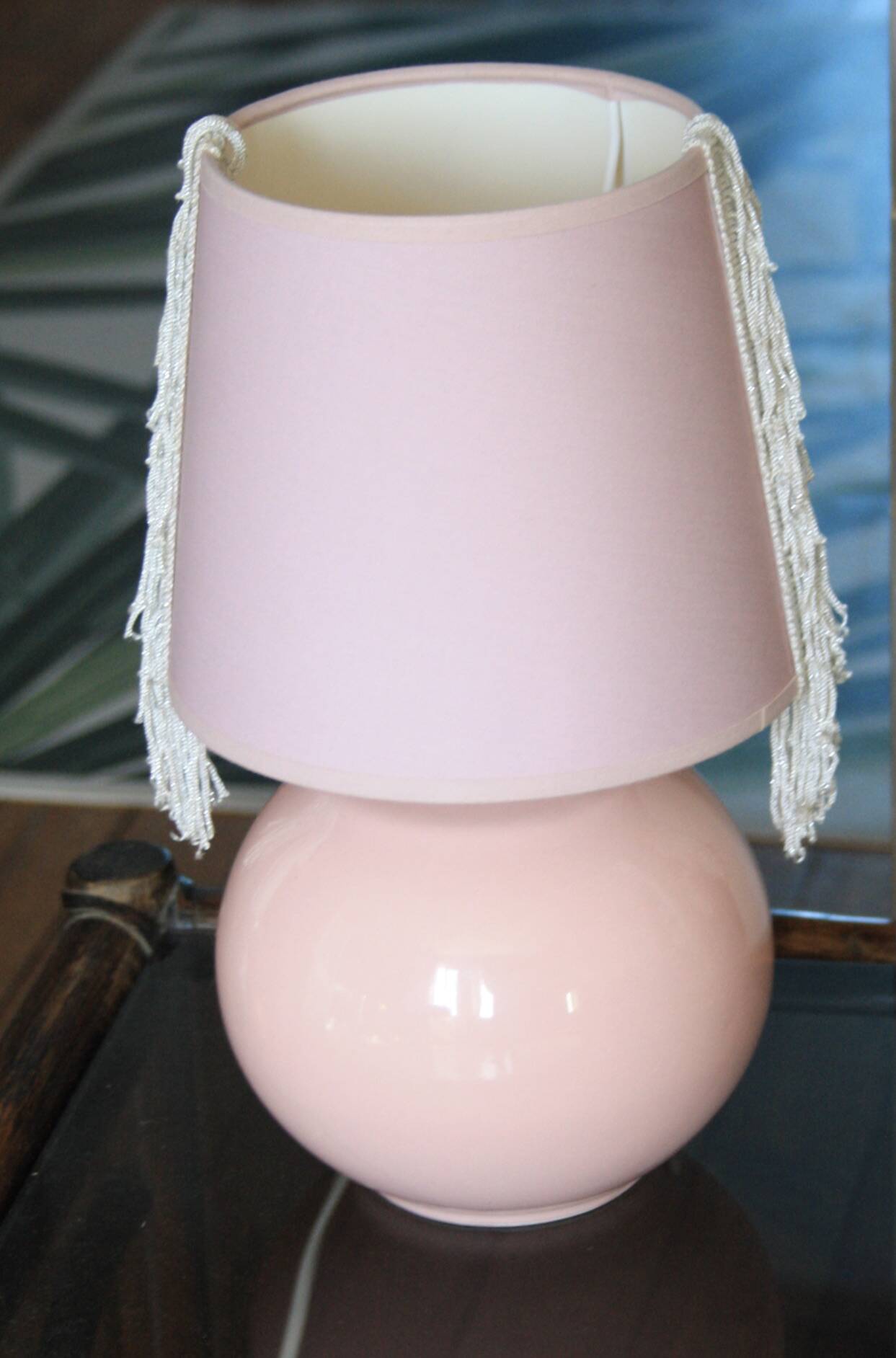 Pink ceramic ball lamp