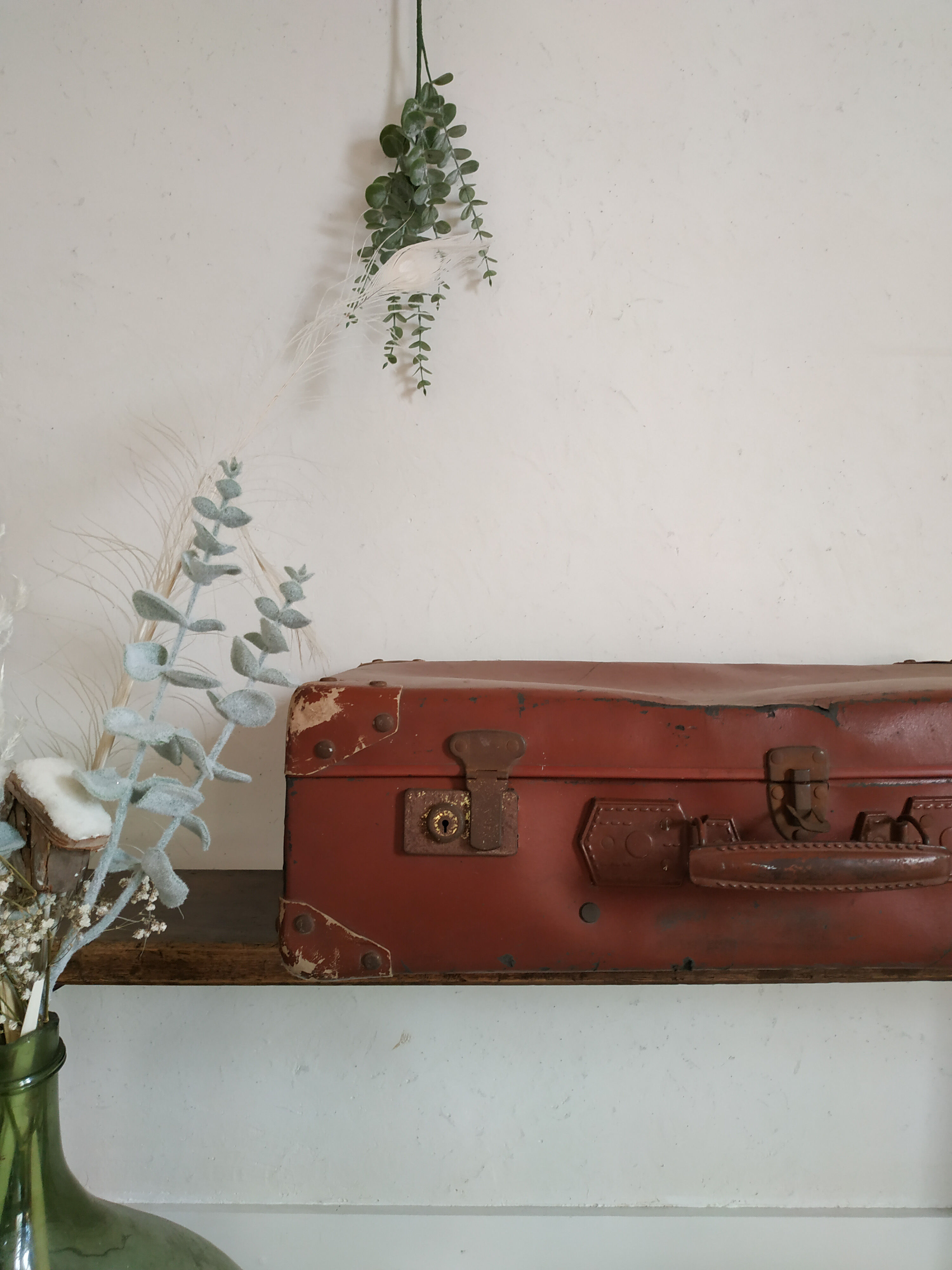 Vintage brown cardboard case 40s