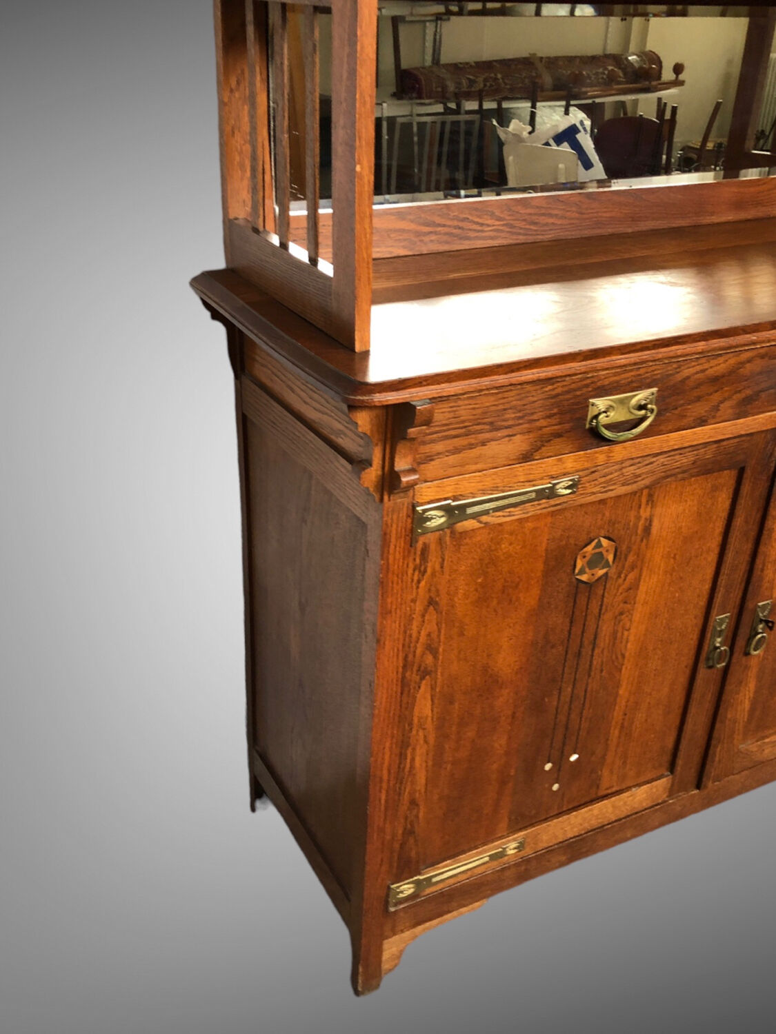 Art Nouveau china cabinet by Gustave Serrurier Bovy