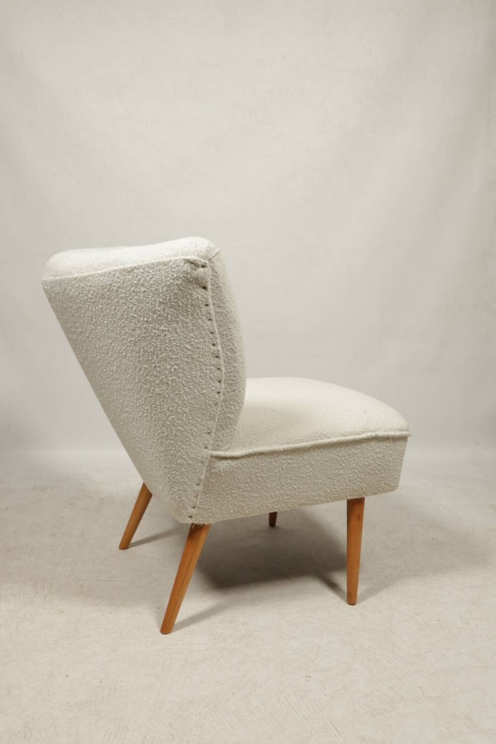 Vintage cocktail chair beige boucle expo 58