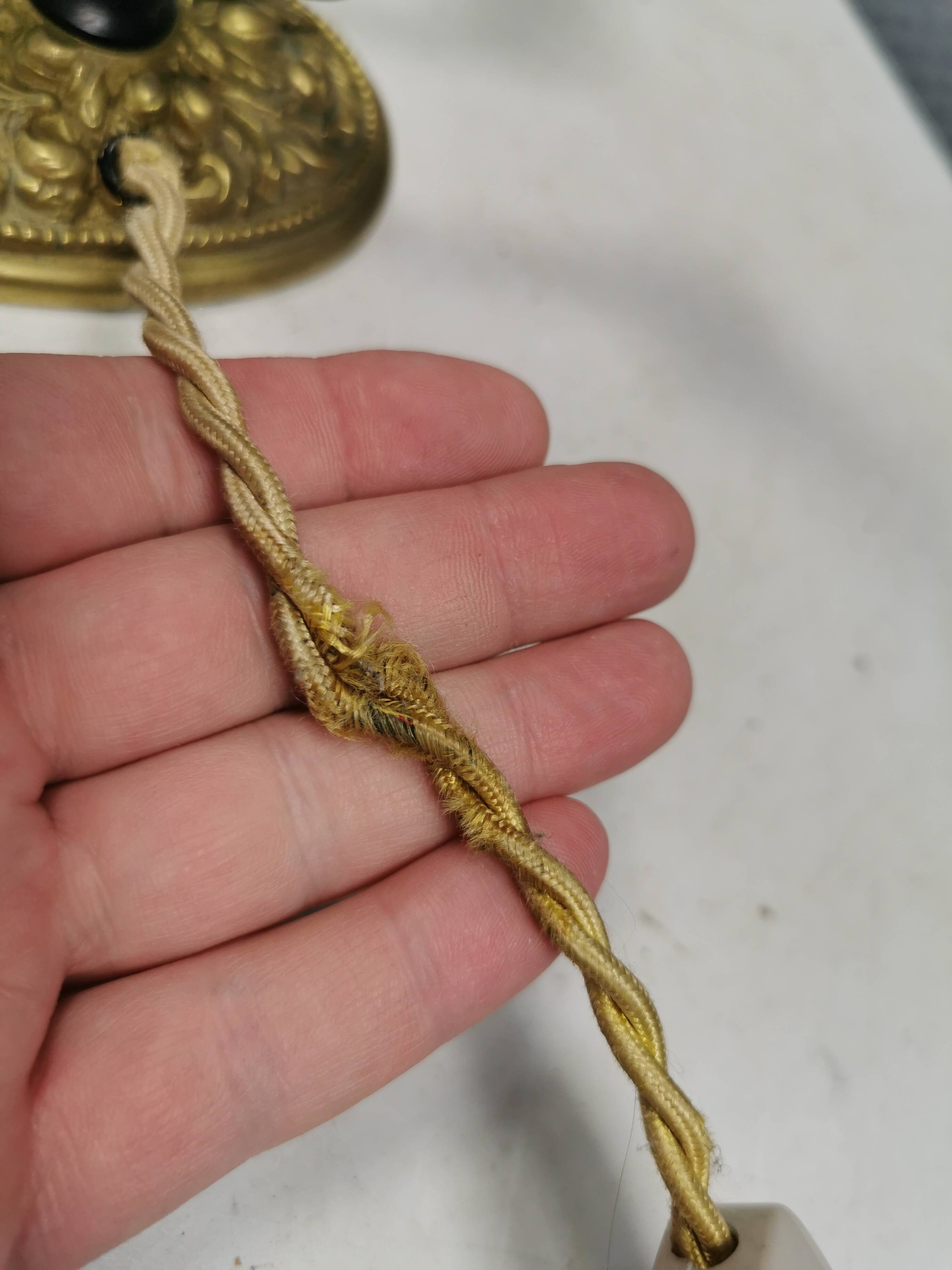 Very old Danish table lamp in brass and metal. 1930-1950s