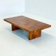 Table basse vintage par Smania en bois de noyer.
