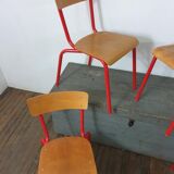 Chaises d'école