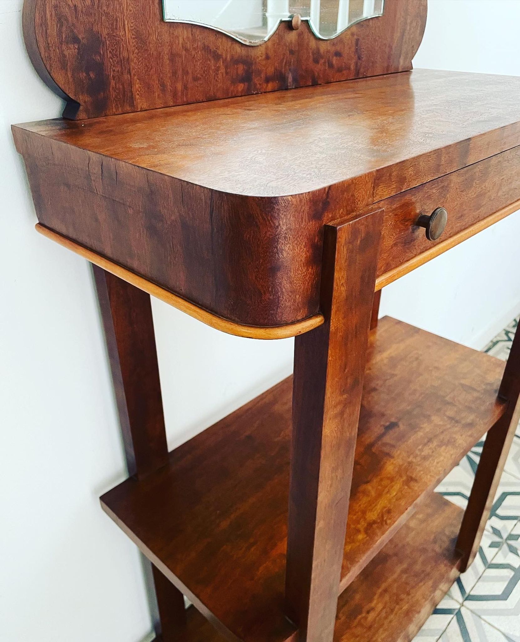 Console et son miroir vers 1930
