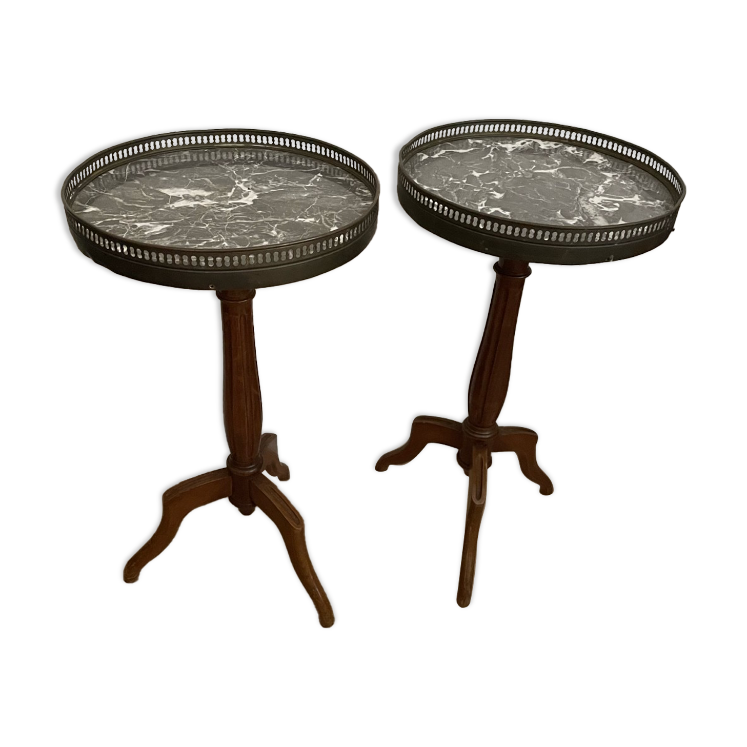 Duo pedestal tables