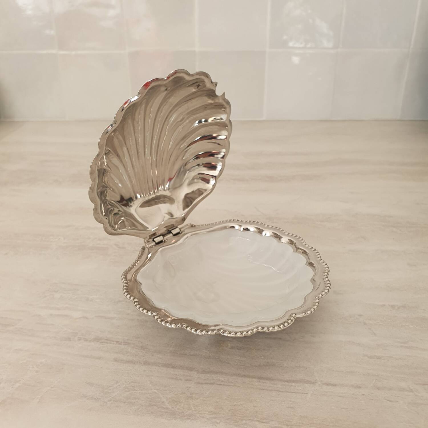Stainless steel and glass shell butter dish