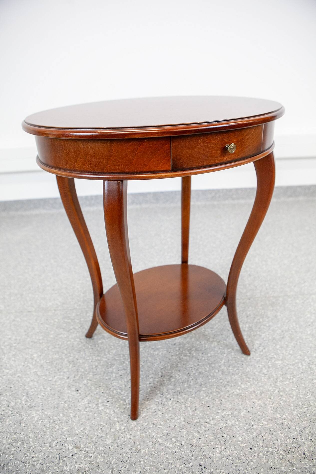 Late 20th Century Classical Style Round Side Table / Sewing Table