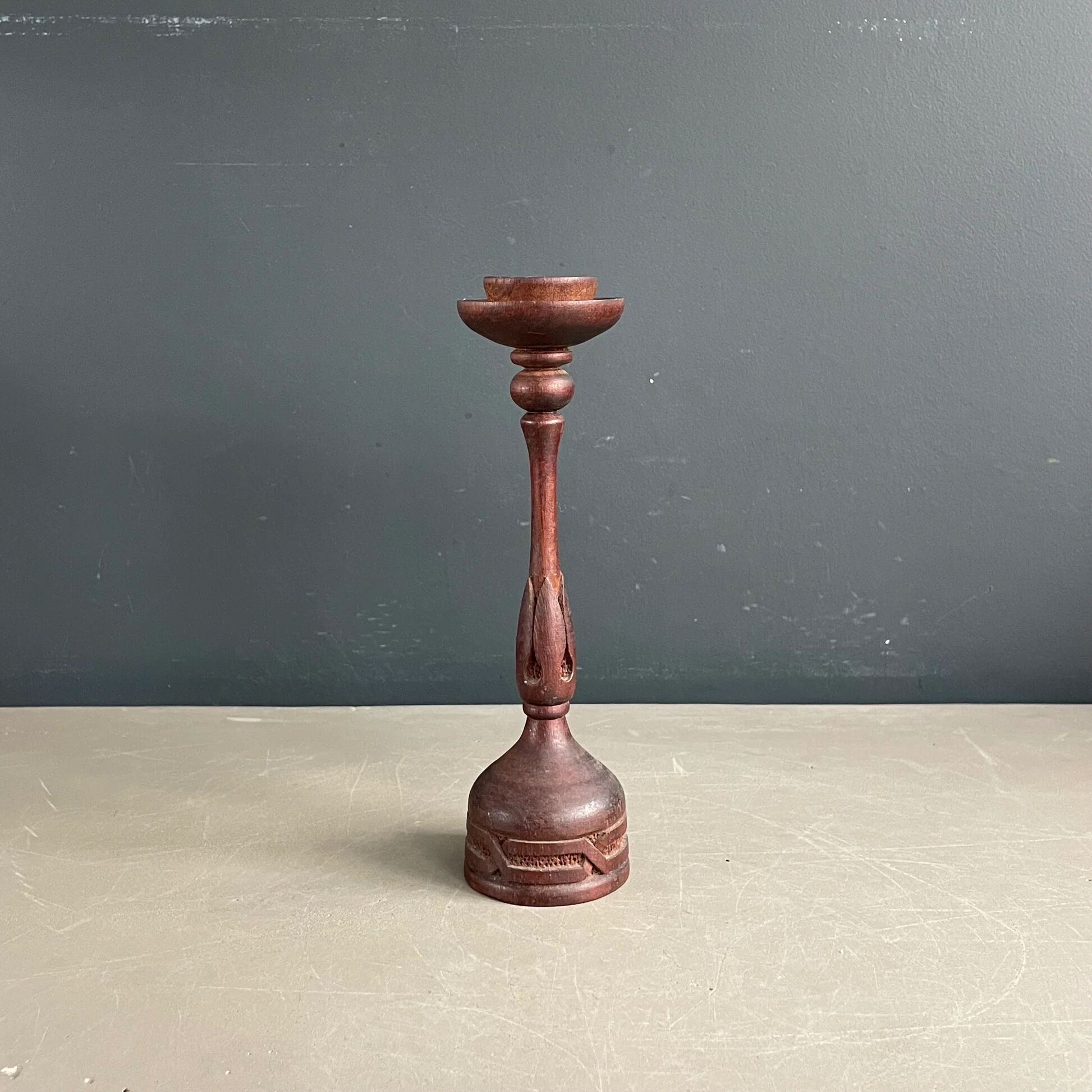 Carved wooden candlestick - 19.5cm