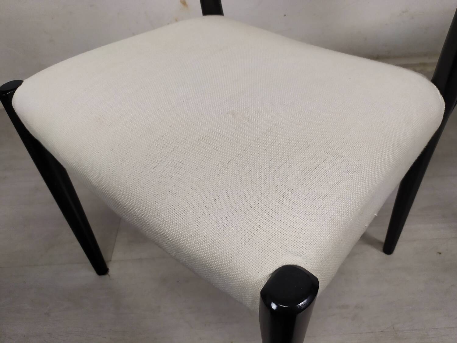 4 Scandinavian chairs