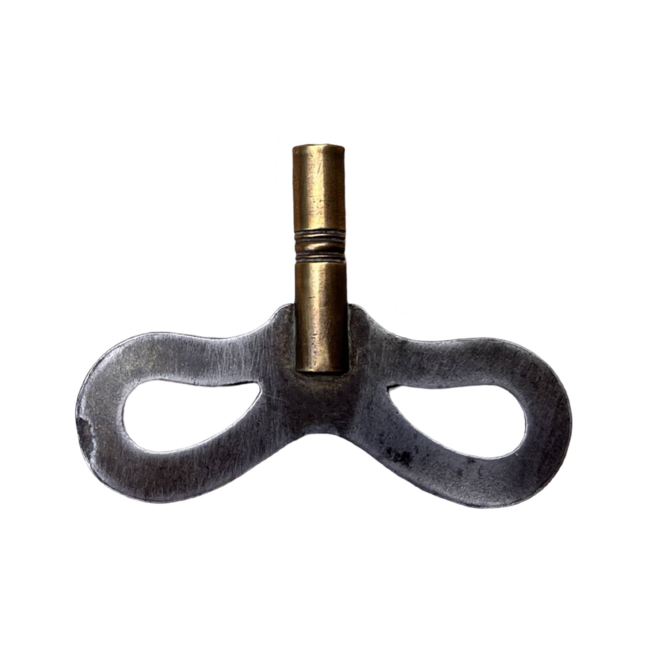 Mantel clock, art deco style, Napoleon's hat, Germany, 1930s.