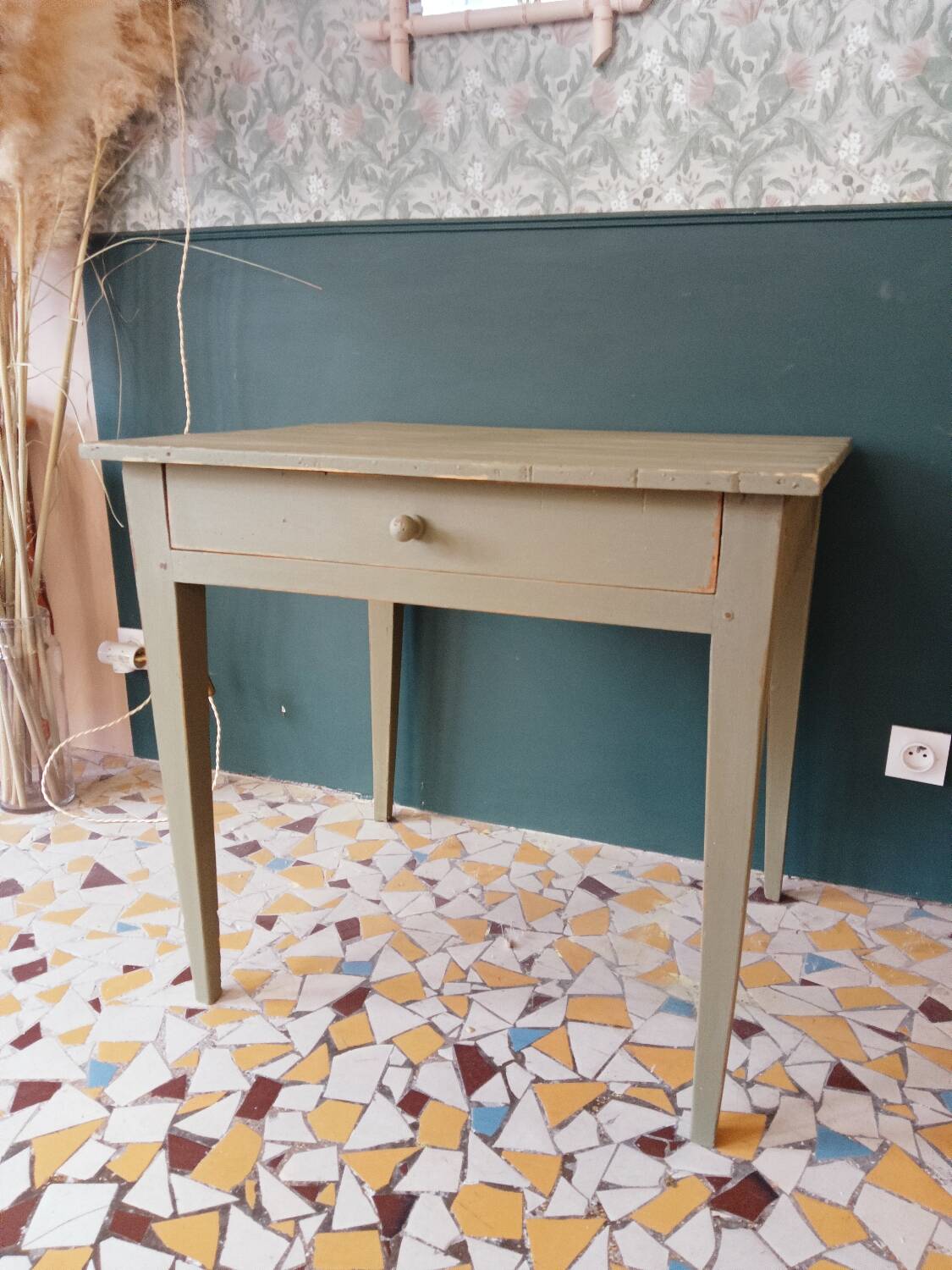 Farm table revisited in khaki